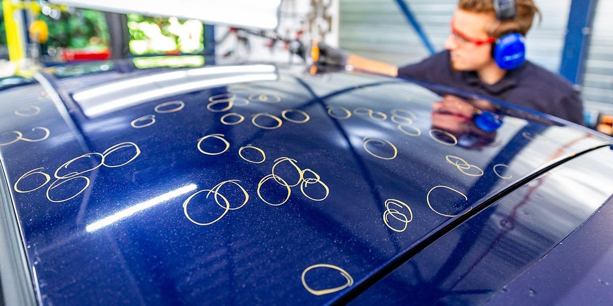 Auto met hagelschade