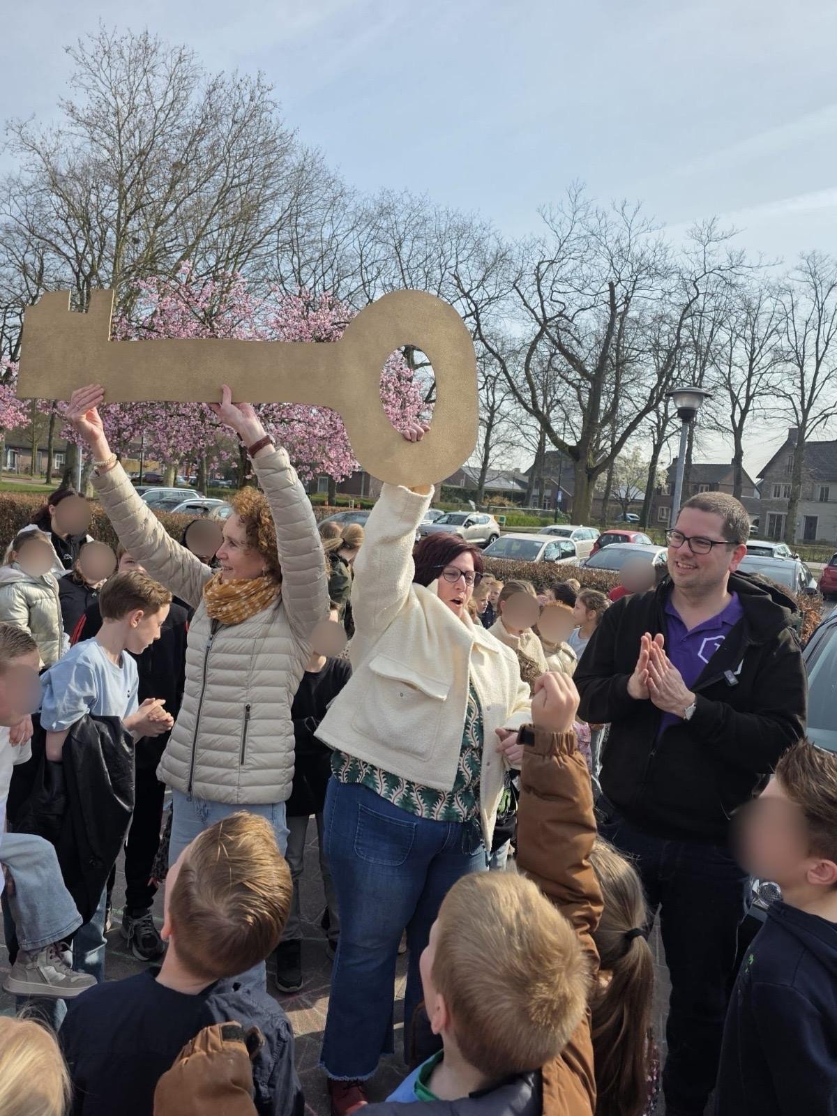 AutoLab | overdracht van de sleutel aan 't Maxend